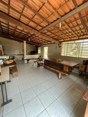 Excelente sitio no Melo Viana
