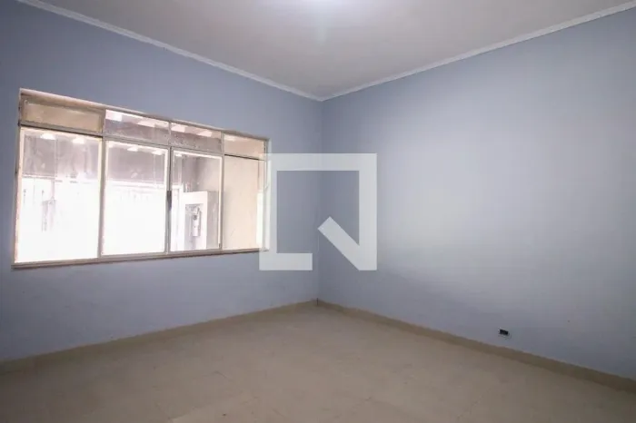 Casa à Venda - Vila Ema, 2 Quartos, 160 m2