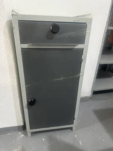 Armário ferramentas usado