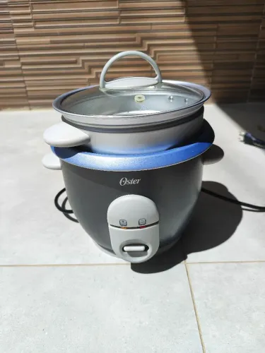 Panela de arroz elétrica pouco usada