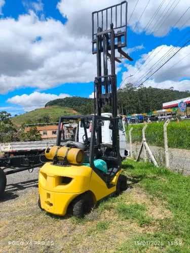 Komatsu Empilhadeira 2.500 kg