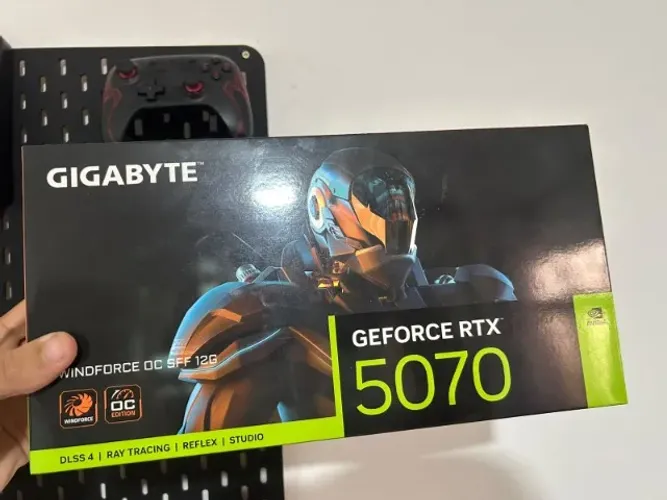 RTX 5070 GIGABYTE TRIPLE FAN 03 anos de garantia + NF