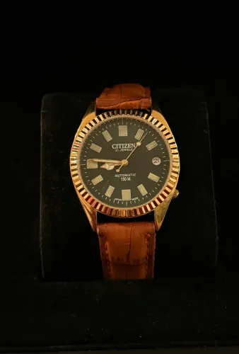Relógio Citizen Automático Vintage - Dourado com Pulseira de Couro.