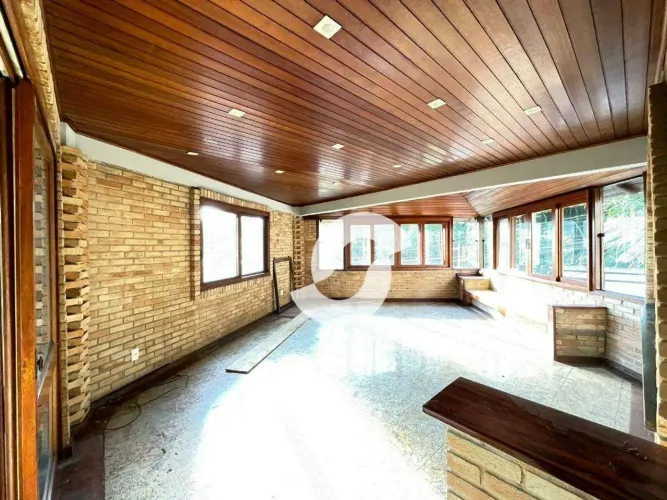 Casa em Itacoatiara com 4 dormitórios à venda, 410 m² por R$ 2.600.000 - Itacoatiara - Nit