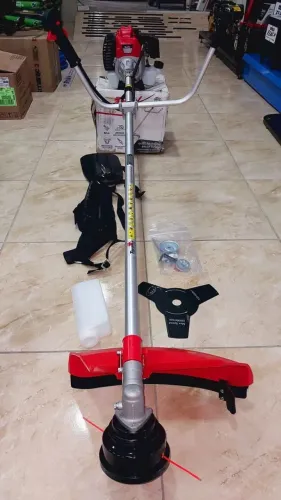Roçadeira a gasolina RT55L 2hp e 52cc Toyama - Loja/Nova