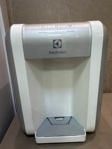 Bebedouro eletrolux