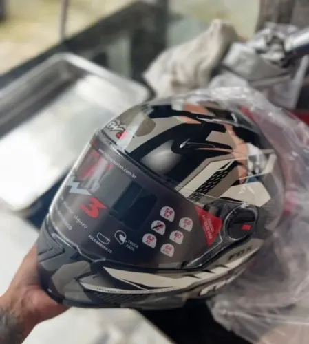 Capacete FW3