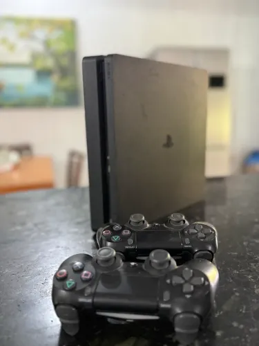 PlayStation 4 1TB slim