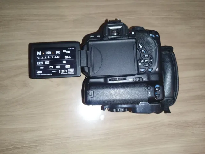 CANON T5i