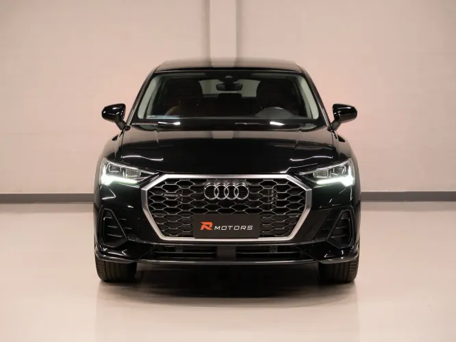 Audi Q3 Performance 2.0 TFSI Tiptr. Quattro 2024