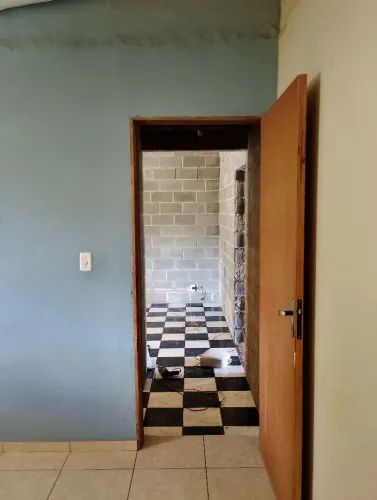 Casa zona rural ,2 quartos, sala, cozinha 1 banheiro 