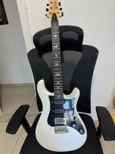 Guitarra PRS SE studio 