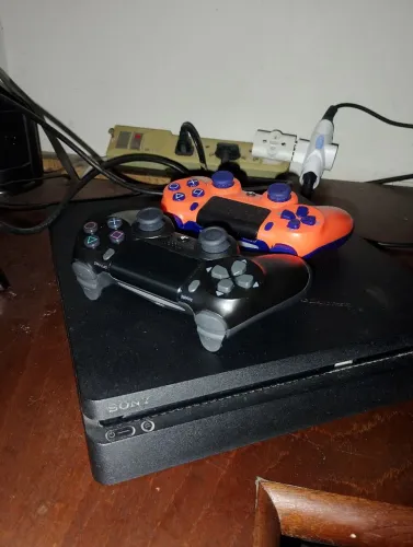 PLAYSTATION 4 2019