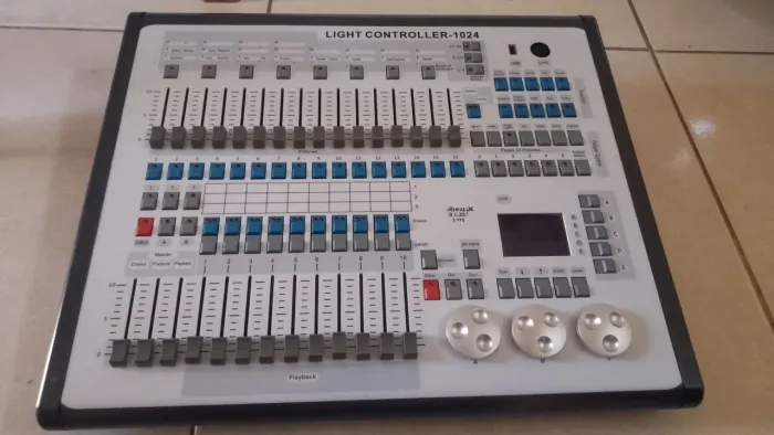 VENDO MESA DMX