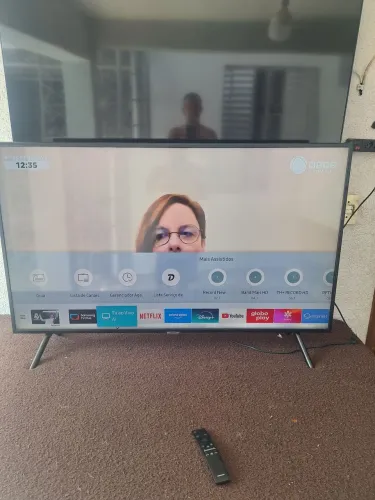 TV SMART SANSUNG 4K 50 POLEGADAS FUNCIONANDO PERFEITAMENTE SEM DETALHES ACEITO CARTÃO