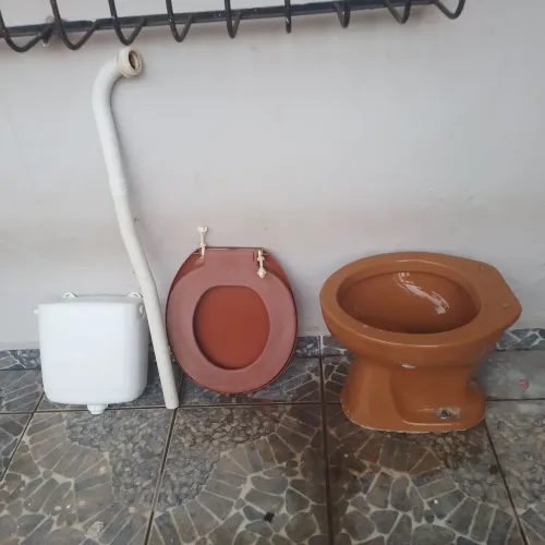 Vaso sanitário e pia para banheiro