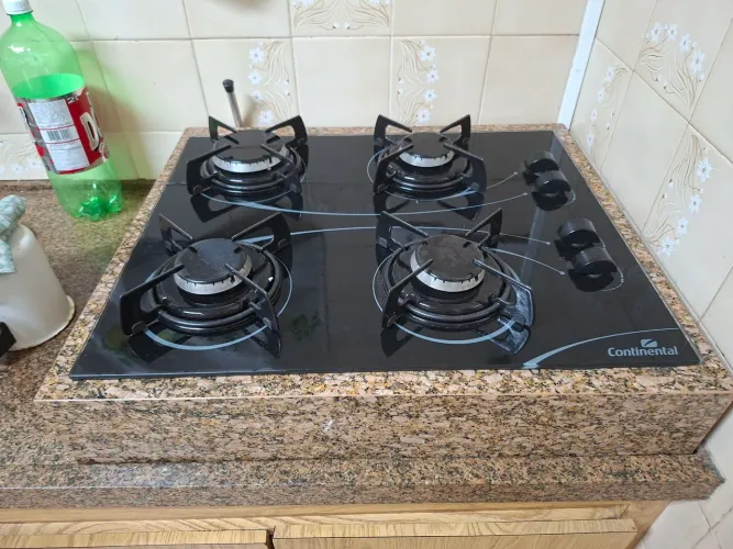 Cook Top 4 bocas Continental Medidas 47,5 cm × 58,5 cm