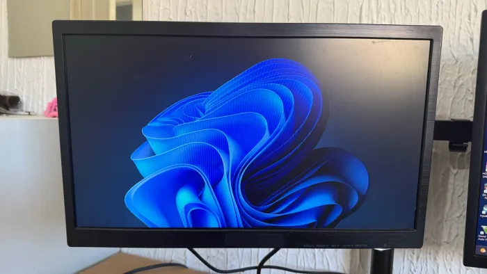 MONITOR POSITIVO 19°