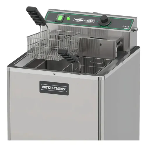 Fritadeira Industrial Metalcubas 15L 8000W Zona Fria de Pedestal - Menos de 1 ano, com NF