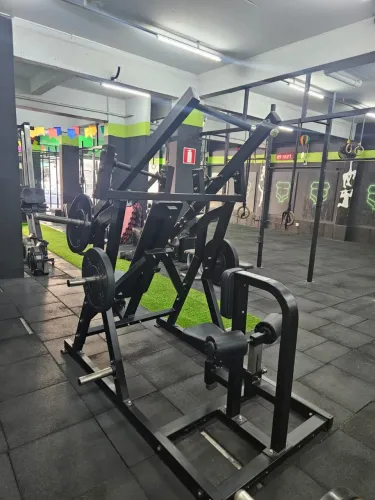 Supino articulado + pulley articulado