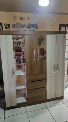 Guarda roupa - doação 