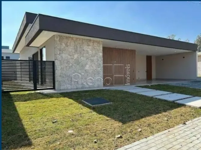 Casa à Venda no Condomínio Residencial Arboretum em Valinhos, no bairro Santa Cândida.