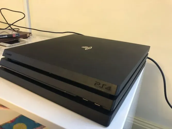 PS4 PRO COM COMPLETO PARA VENDA