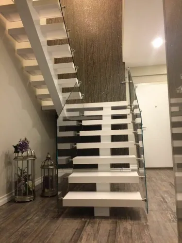 ESCADAS PRÉ MOLDADAS E PROJETOS 