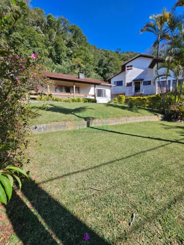 EXCELENTE CASA 3 QUARTOS TAUMATURGO - TERESÓPOLIS / RJ