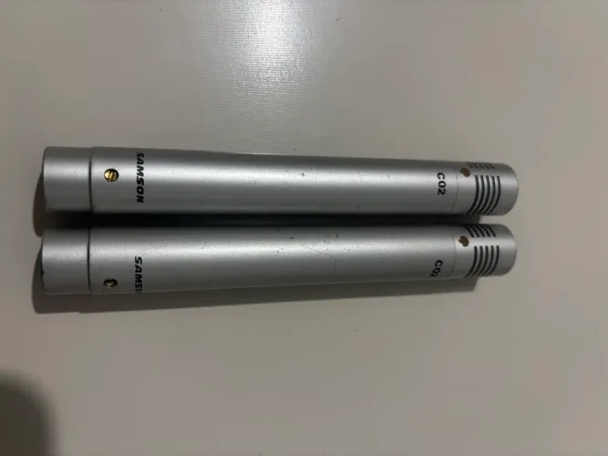 Microfones Samson C02 