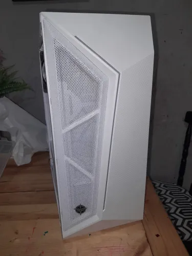 Gabinete gamer TGT Carbon
