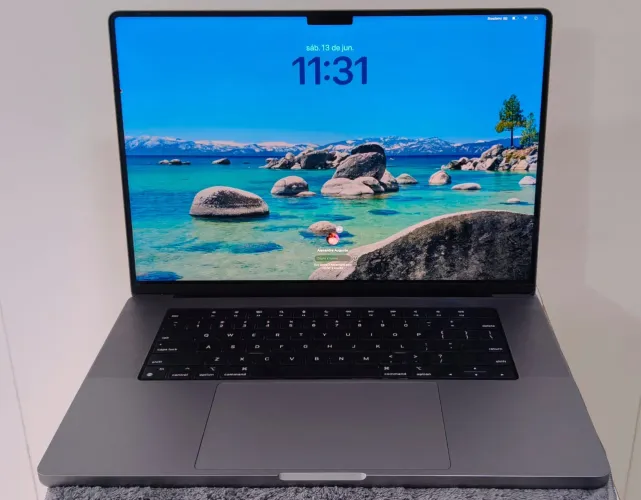 Macbook Pro M2 Pro 2023 16 polegadas Silver 16gb De Ram - 1T Ssd (Usado)