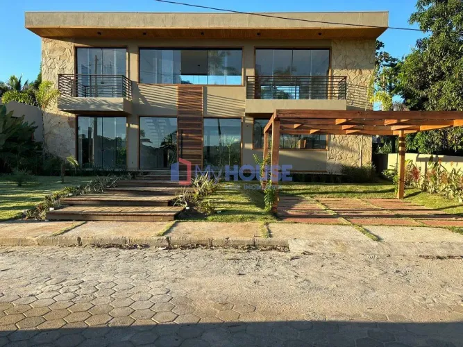Belíssima casa á venda com 3 suítes e piscina no Condomínio Vilas de São José, Itacaré/BA