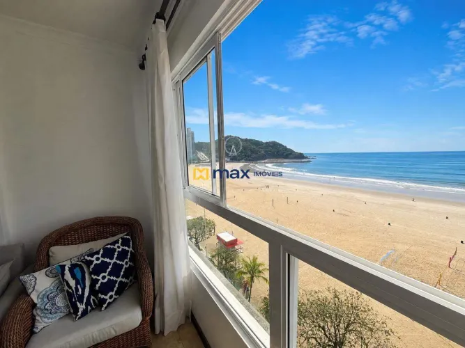 Locação: Apartamento frente mar, com 3 quartos. Balneário Camboriú.