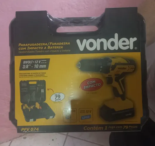 Vendo parafusadeira e furadeira com impacto Vonder