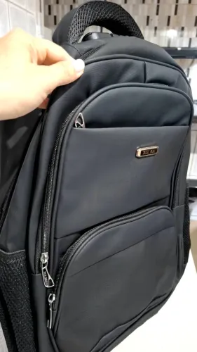 Bolsa escolar ou trabalho