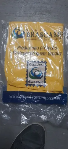 Capa de chuva  15 unidades. 