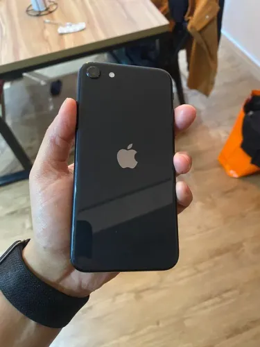 IPhone SE 2020 PERFEITO ESTADO