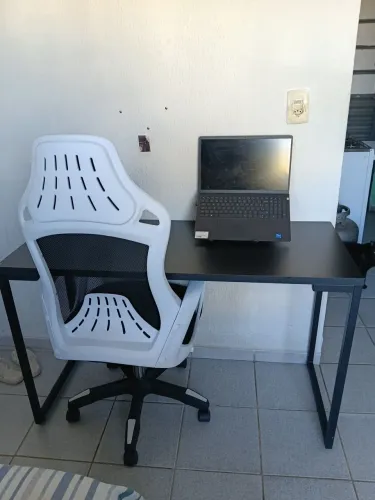 Cadeira Gamer e Mesa