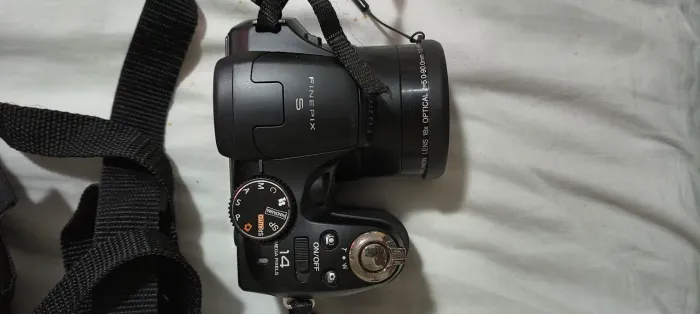 Vendo câmera Fuji