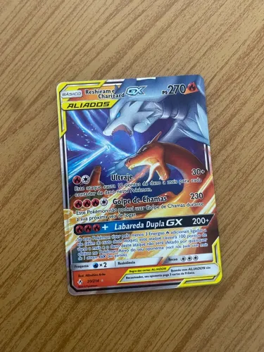 Carta Pokémon charizard e reshiram 