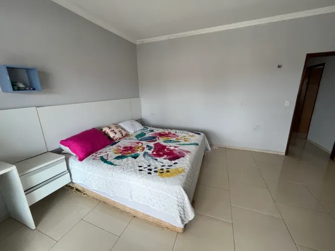 Casa no condomínio Amaral de Matos (ao lado do shopping Pátio Norte)