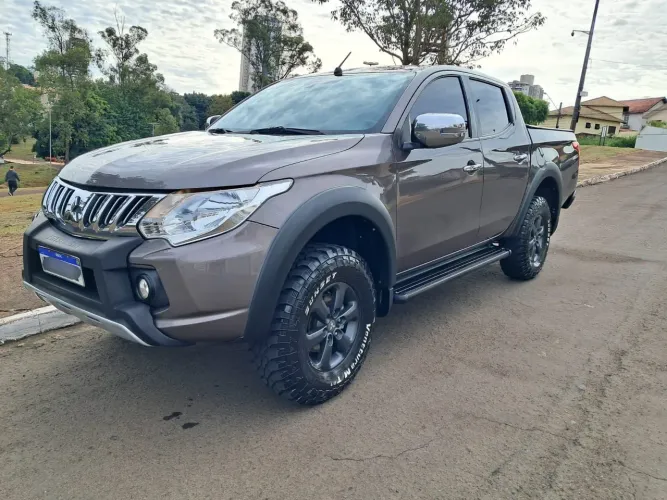 Mitsubishi L200 Triton Sport HPE 2.4 CD Diesel Aut. 2018