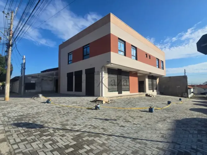 Ponto Comercial - Jardim Satélite - 83,68m².