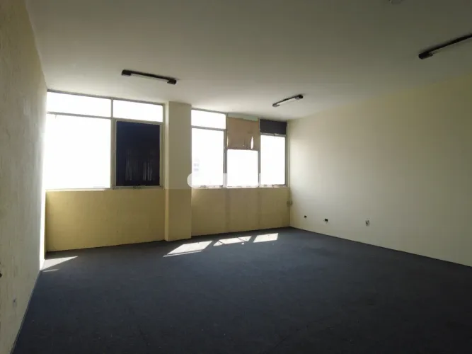 SALA para VENDA com 56m² no bairro Centro com 0 quartos e 0 vagas. Santo André, SP