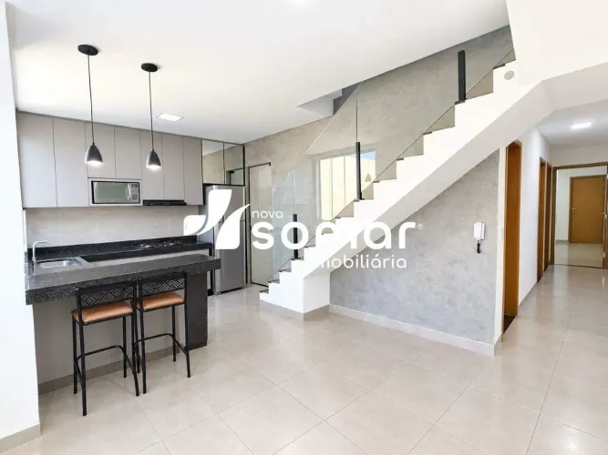 Casa para aluguel, 3 quartos, 1 suíte, 1 vaga, São Roque - Divinopolis/MG
