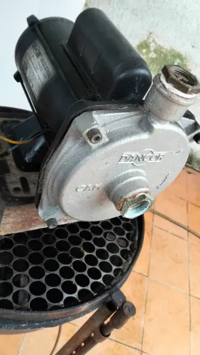 Bomba d'água alto aspirante 1 CV Dancor