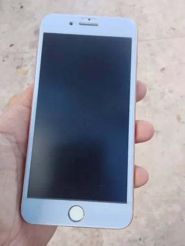 iPhone 8 Plus dourado