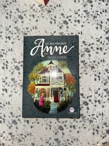 Livro Anne whit an E