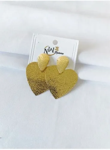 2 pares de brincos novos por R$ 20!